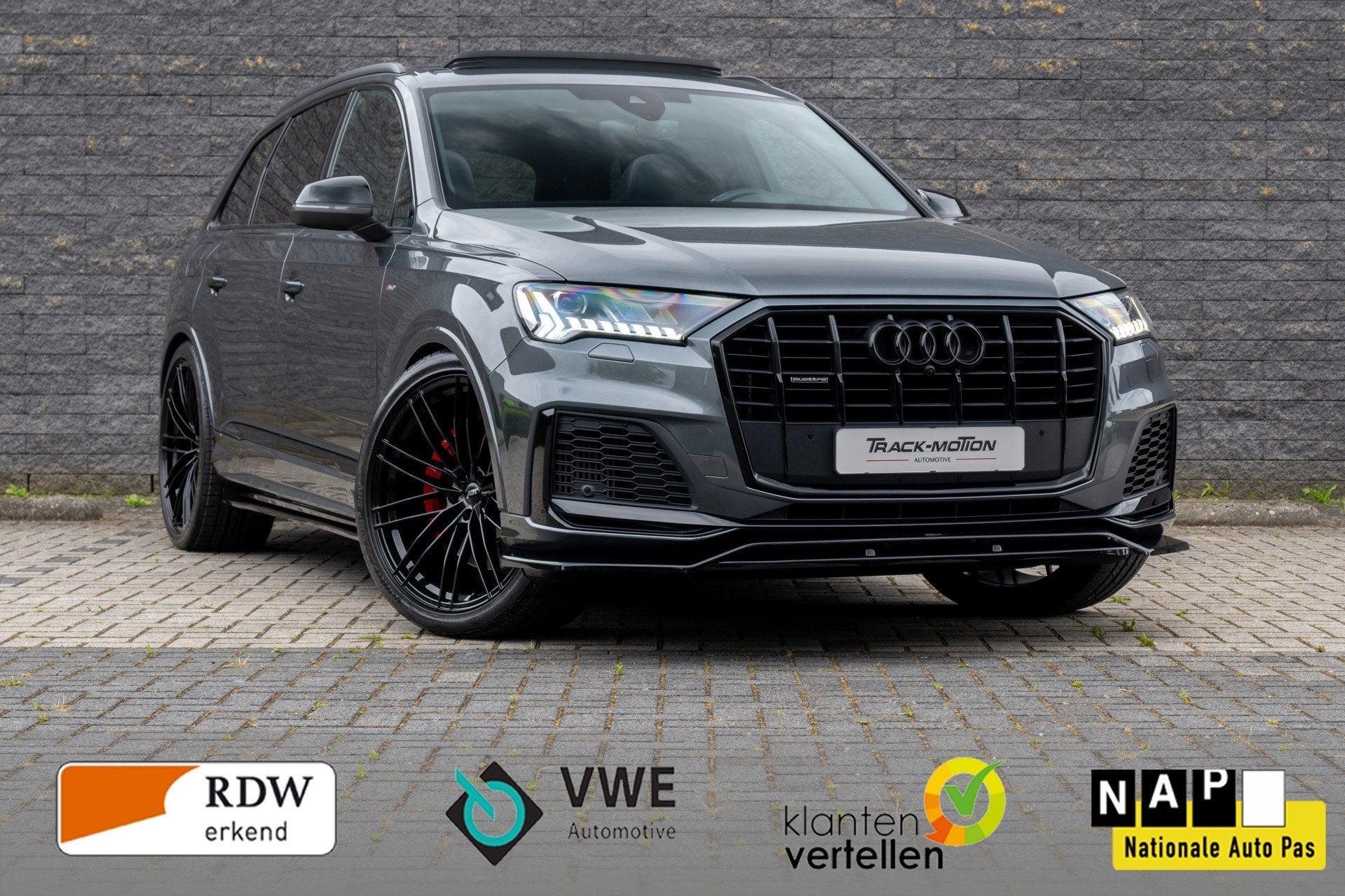 Audi Q7 60 TFSI e quattro Pano Grey & Black Competition., Auto's, Audi, Automaat, Dealer onderhouden, Gebruikt, 2995 cc