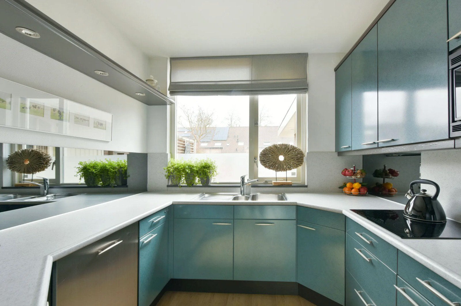 GRATIS OP TE HALEN - Moderne hoekkeuken met apparatuur, Huis en Inrichting, Keuken | Complete keukens, Ophalen, Blauw, Hoekkeuken