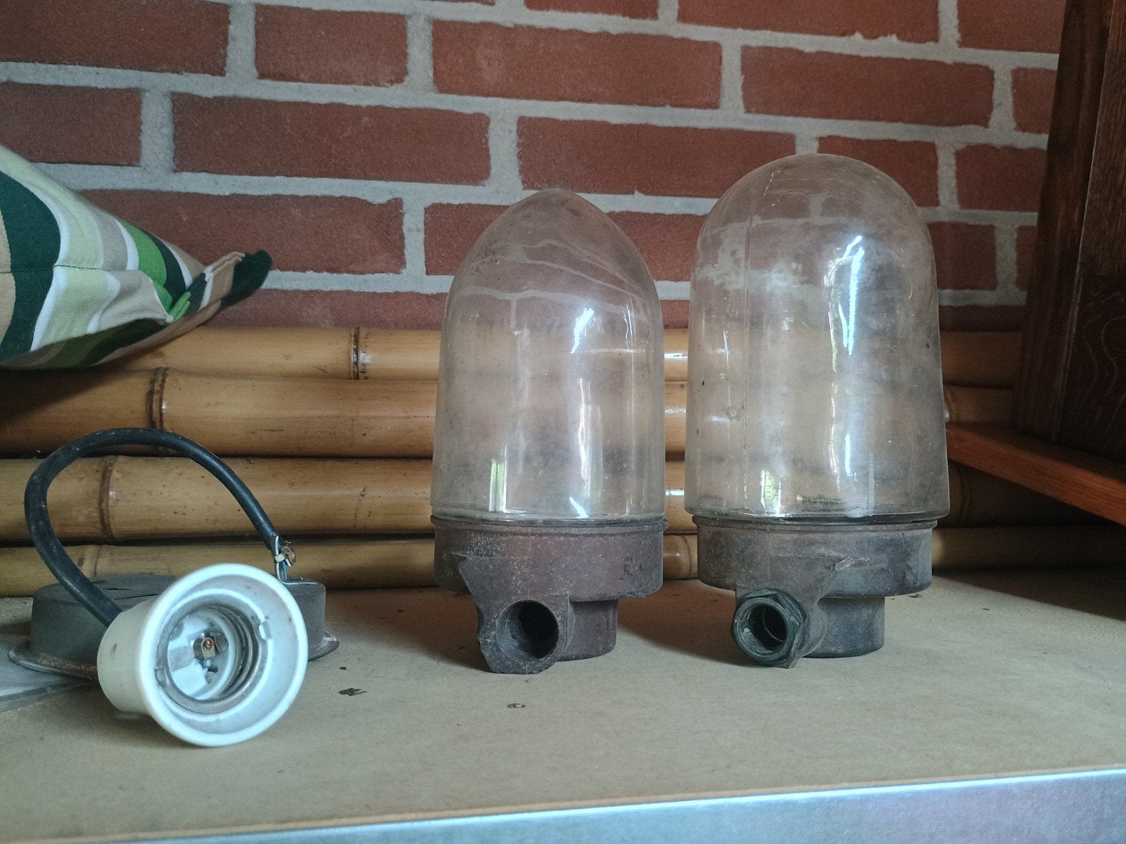 2x Originele Vintage Stallampen uit 1940 - E14 Fitting, Ophalen