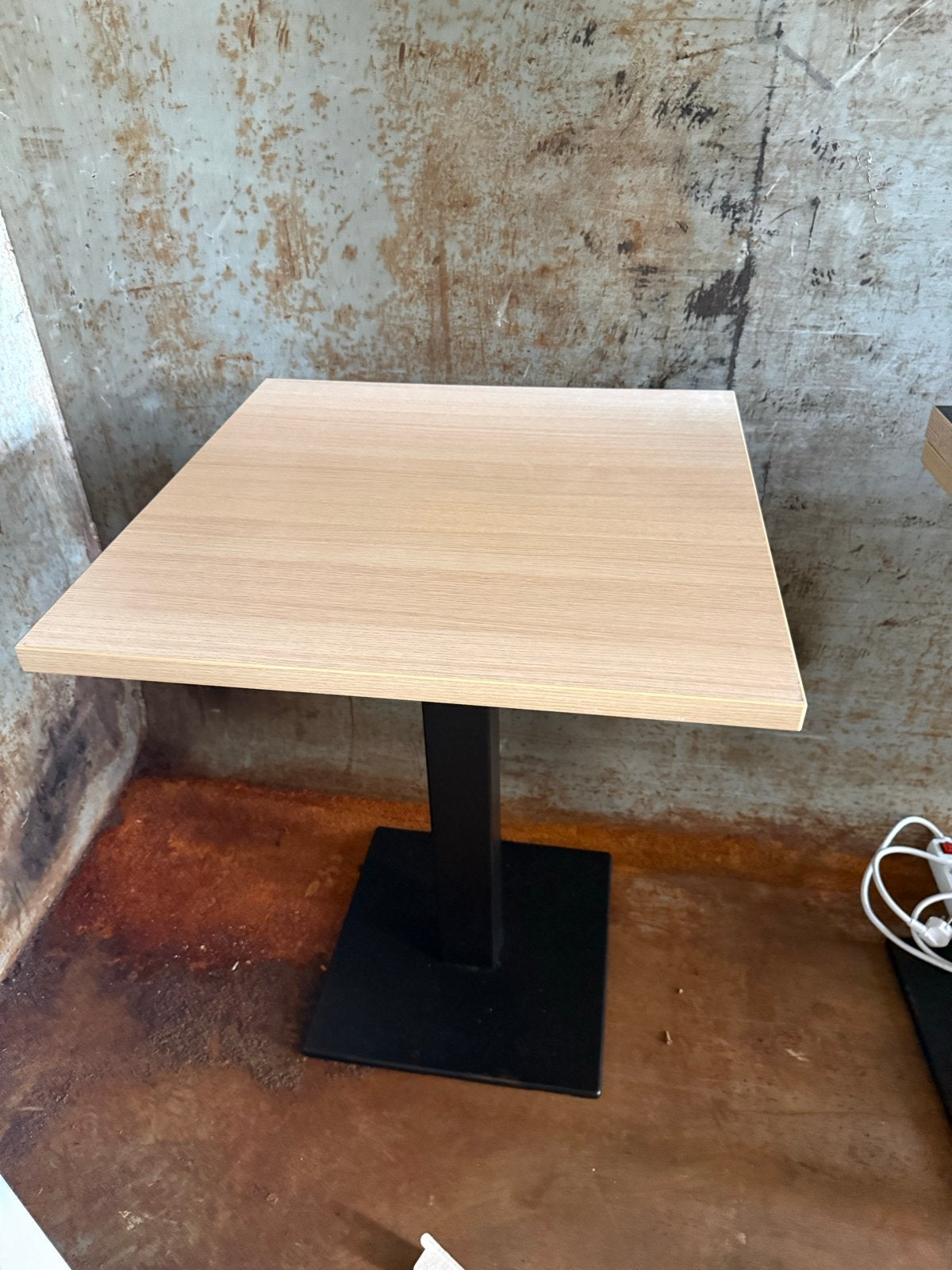 Pedrali Bijzettafel - Houten Blad met Metalen Poot, Huis en Inrichting, Tafels | Eettafels, Ophalen, 50 tot 100 cm, Vierkant, 50 tot 100 cm