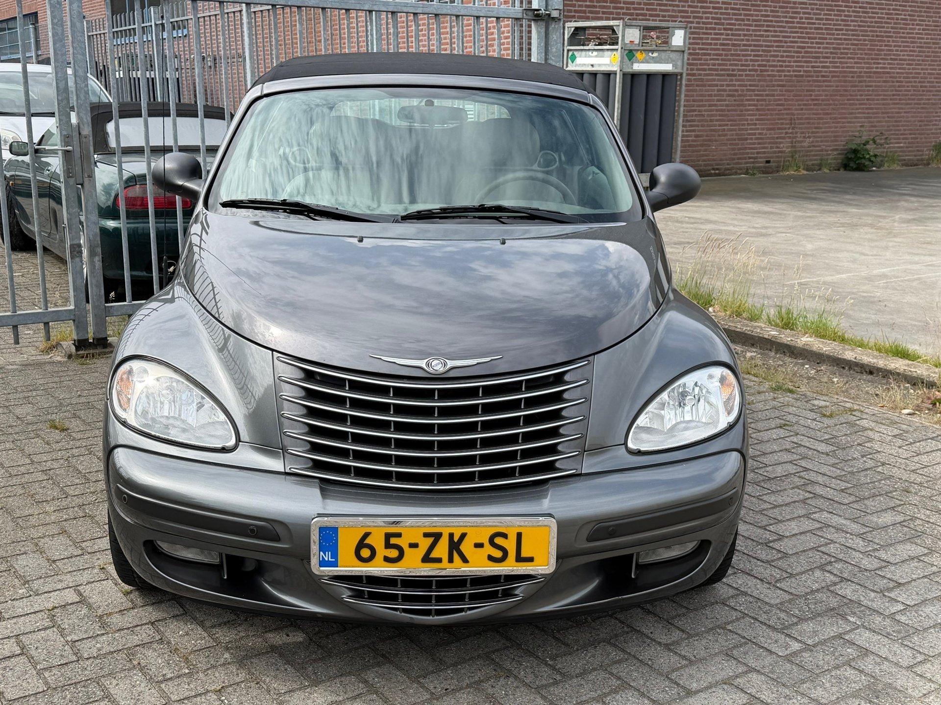 Chrysler PT Cruiser Cabrio 2.4i Limited AUTOMAAT! AIRCO l CR, Auto's, Chrysler, 450 kg, Gebruikt, Zwart, Cabriolet
