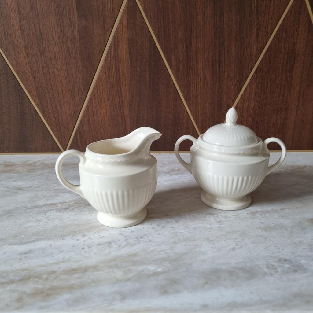 Wedgwood Edme Roomstel: Suikerpot en Roomkannetje, Huis en Inrichting, Keuken | Servies, Overige typen, Ophalen of Verzenden, Zo goed als nieuw