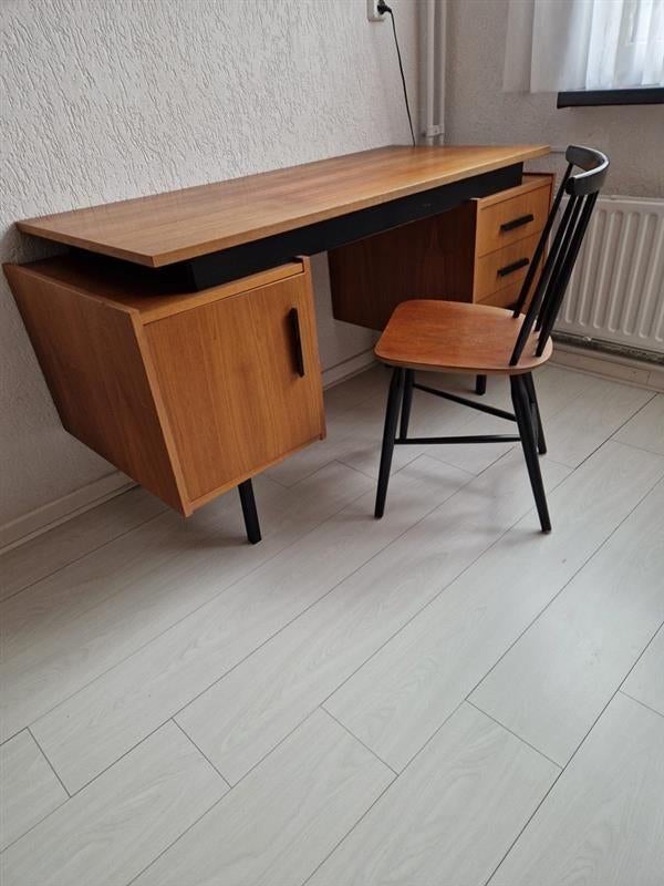 Vintage Mid-Century Bureau (Teak) met  Spijlenstoel, Huis en Inrichting, Bureaus, Ophalen, Gebruikt, Hout, Antiek