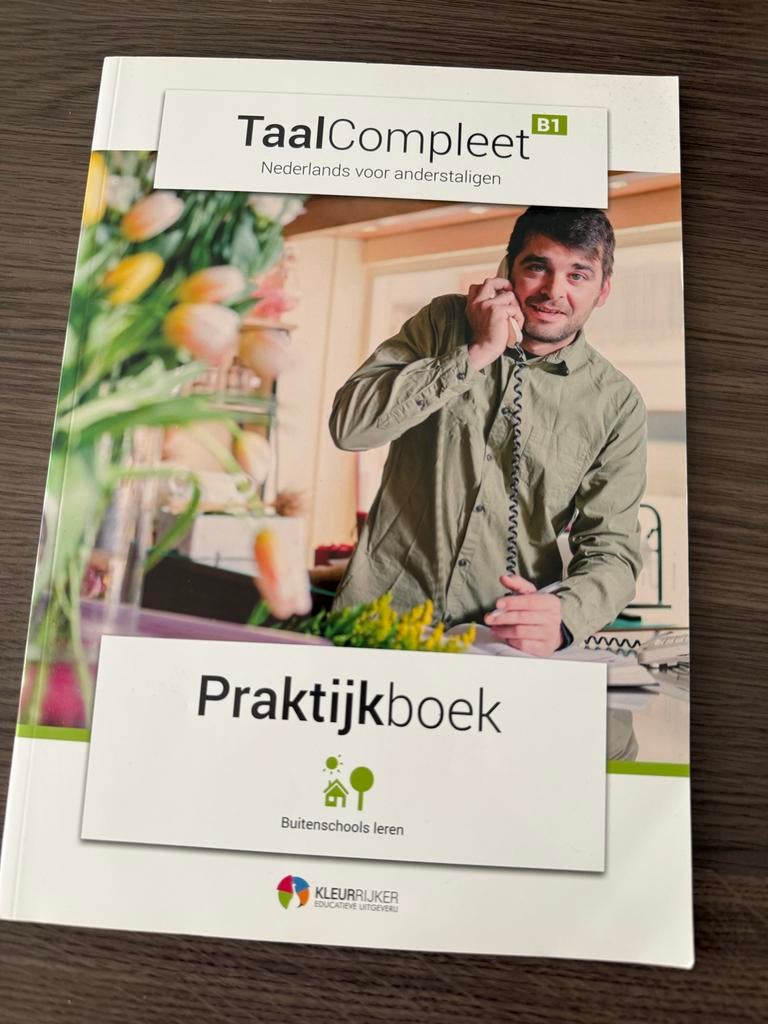 TaalCompleet B1 Praktijkboek - Nederlands voor anderstaligen, Ophalen, Zo goed als nieuw, Overige niveaus