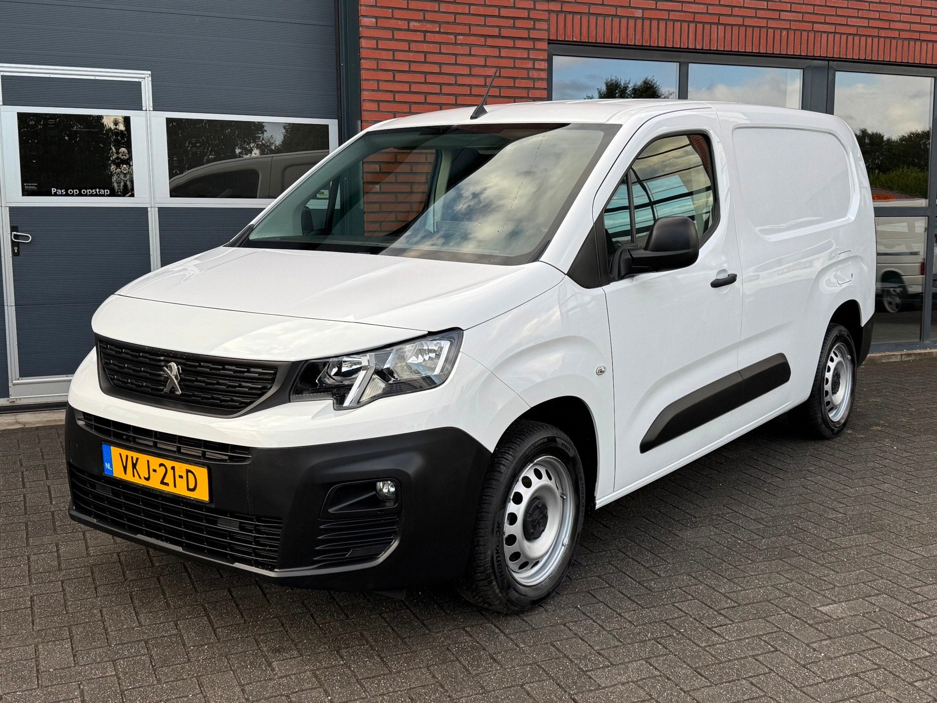 Peugeot Partner 1.5 BlueHDI Premium Long, Voorwielaandrijving, Dealer onderhouden, 730 kg, Gebruikt