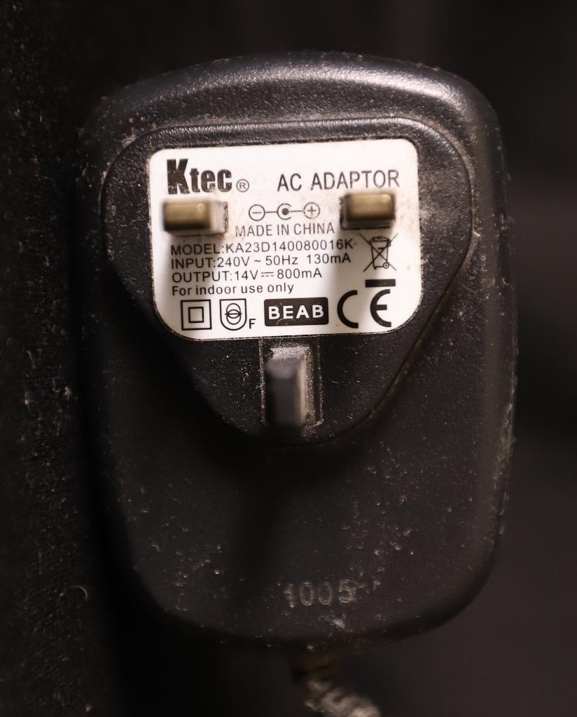 Adapter met Engelse stekker., Ophalen of Verzenden, Gebruikt
