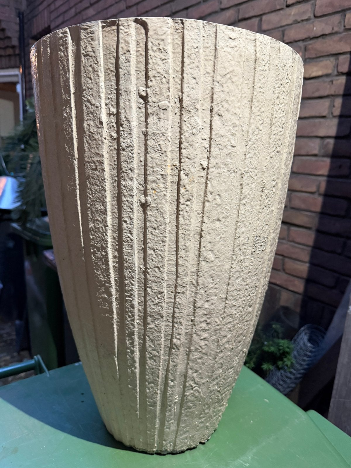Prachtige bloempot 55cm hoog doorsnee boven 35cm, Ophalen of Verzenden, Zo goed als nieuw, Rond, Kunststof