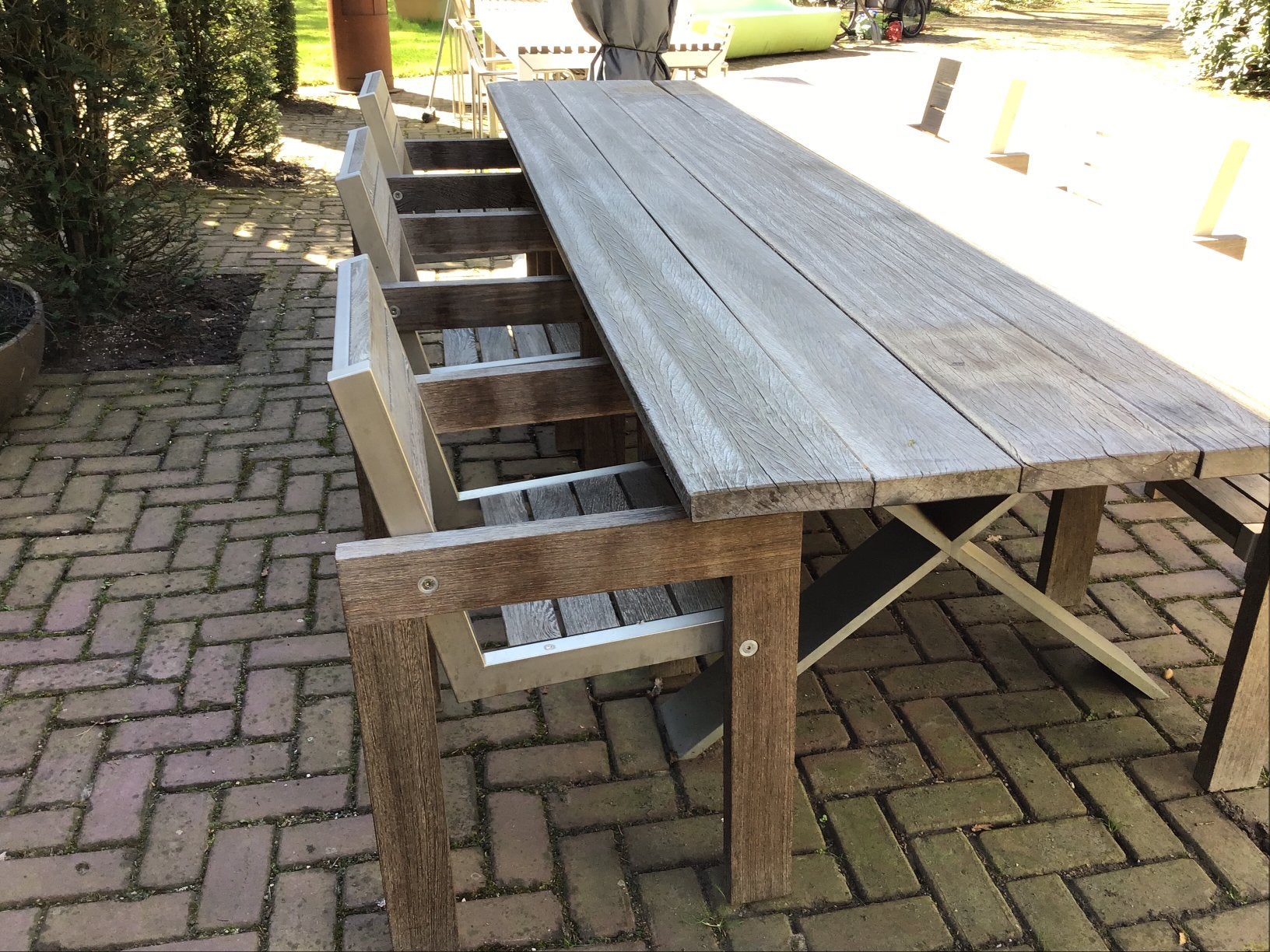 “AZOBE”ROBUUSTE TAFEL 3.20x1.10 m+6 AZOBE STOELEN EN RVS, Ophalen