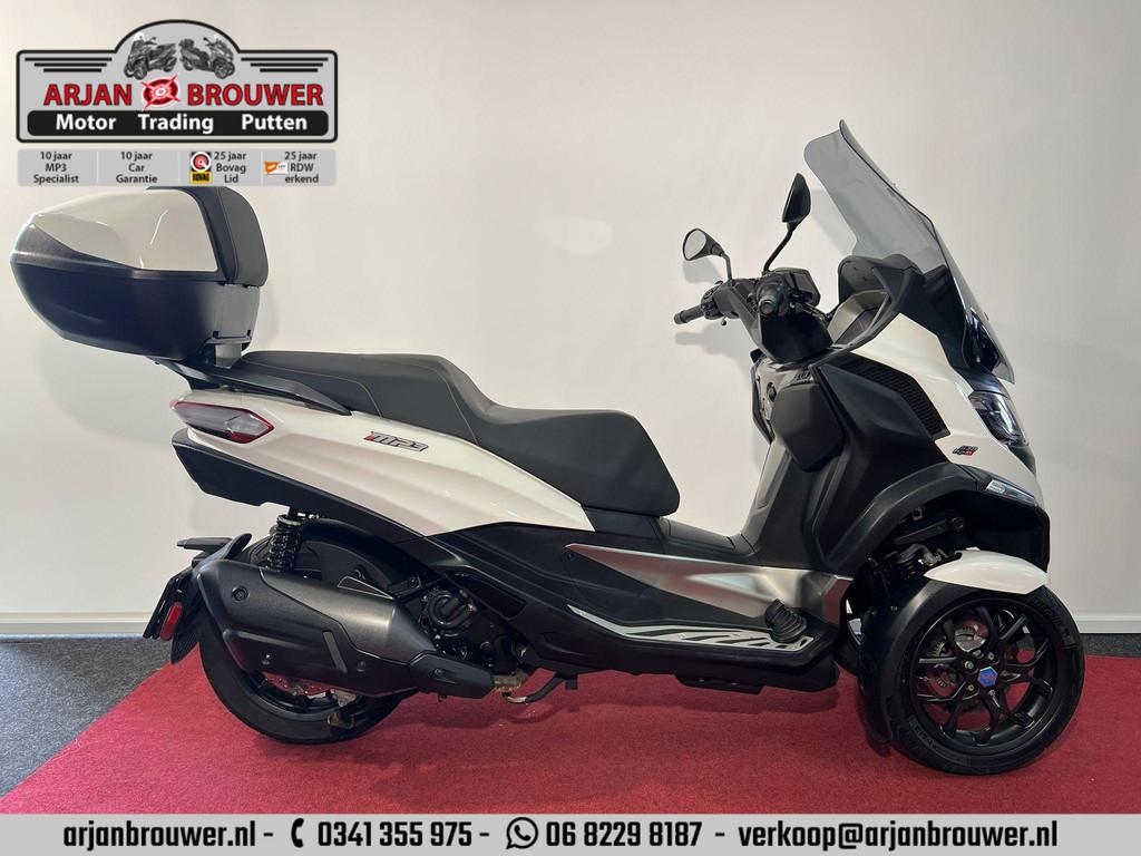 Piaggio MP3 530 HPE Exclusive ABS, Motoren, Motoren | Piaggio, Scooter, Postbus 305
4900 AH  Oosterhout, NL, Customer_service@piaggio.com