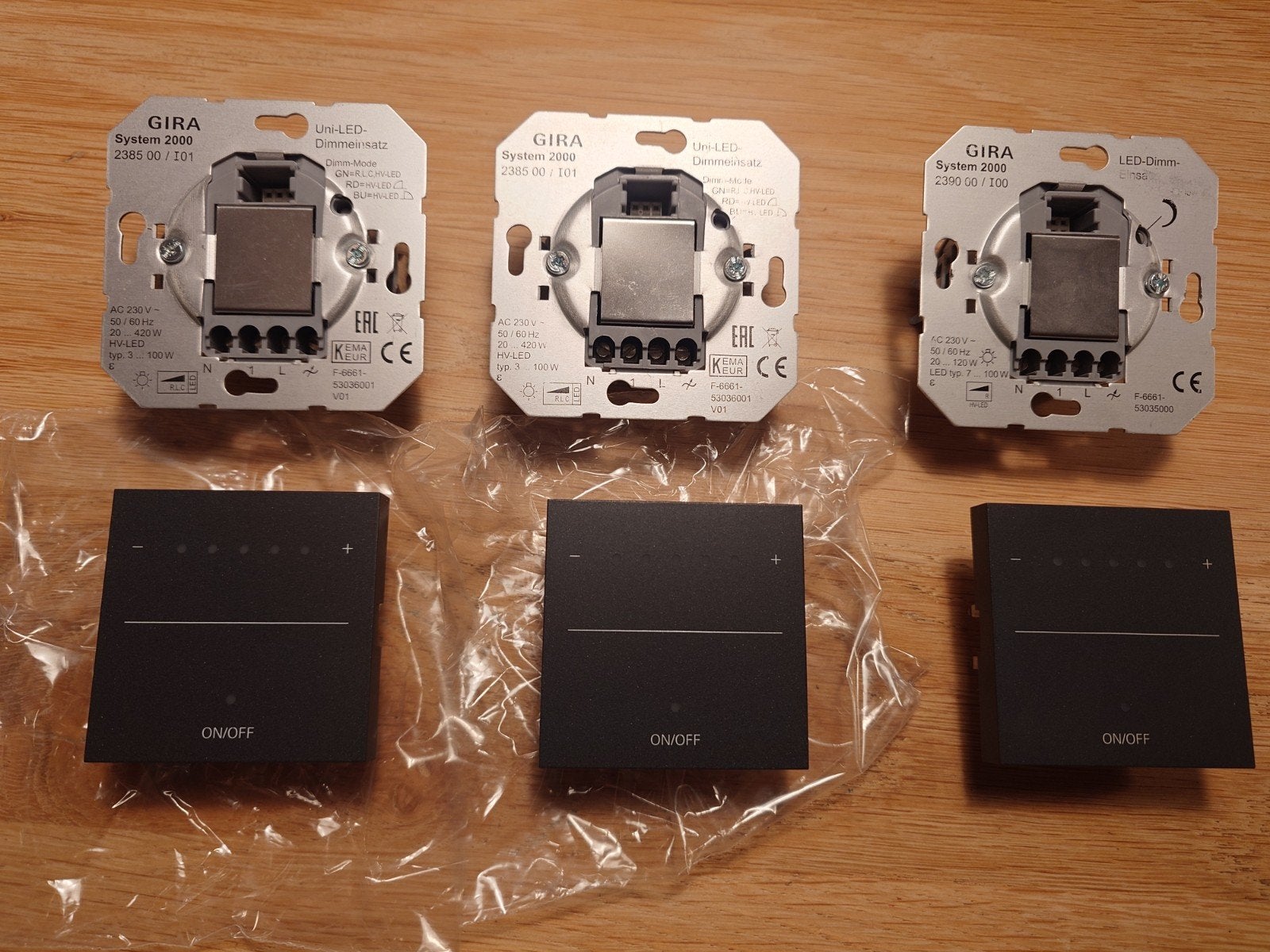 Gira System 2000 Touchdimmer (3 stuks) 2385 2390 antraciet, Ophalen of Verzenden, Zo goed als nieuw, Gira, Dimmer