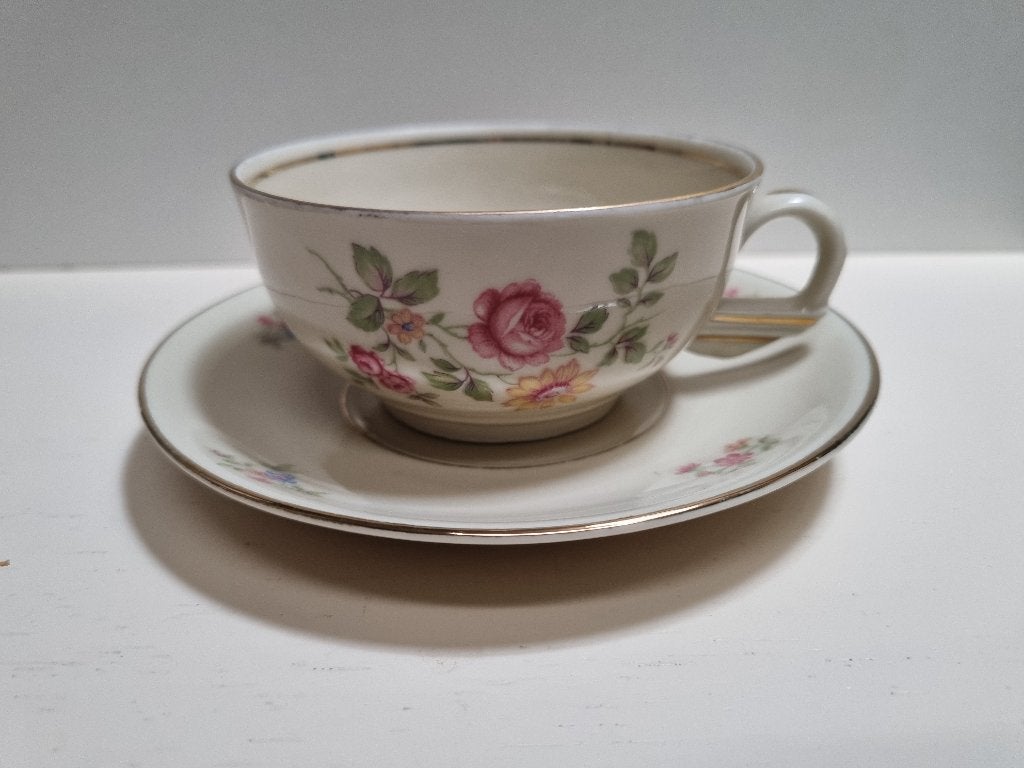 Gezocht: Vintage RBZ kopje (of compleet identiek servies), Ophalen of Verzenden