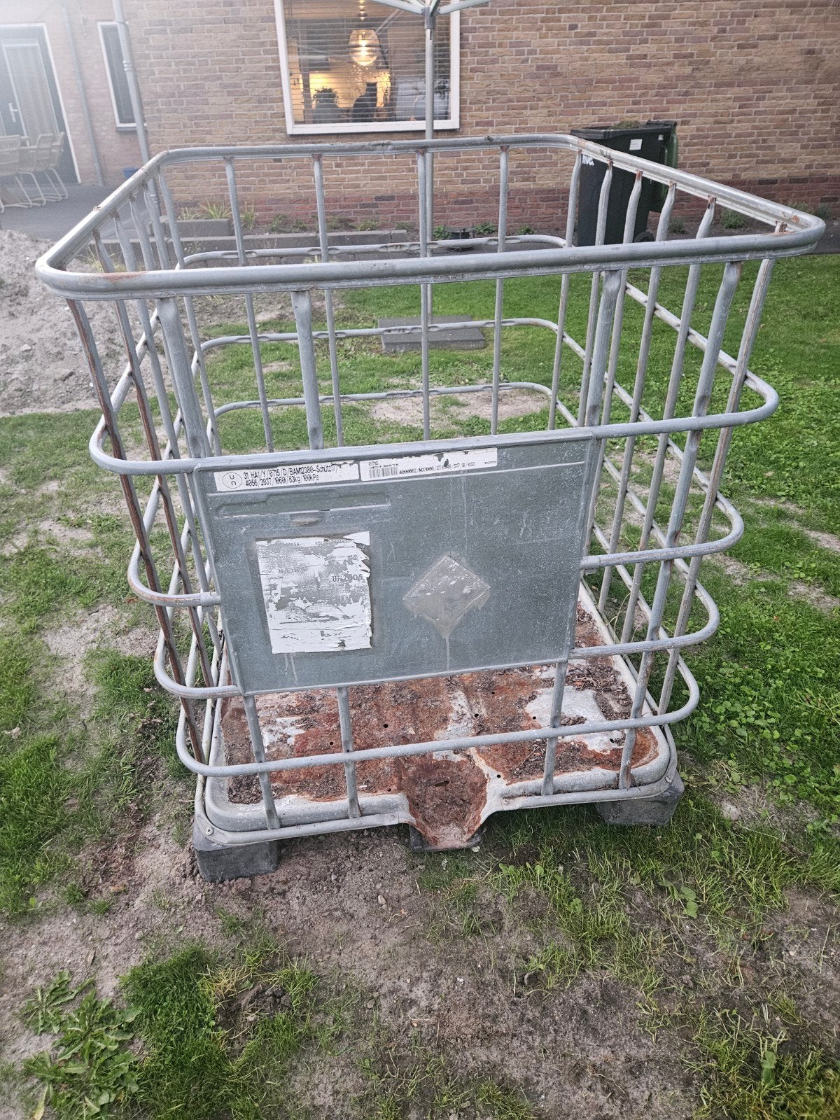 Stalen kuubskisten 2 stuks 25 euro per stuk, Gebruikt, 100 cm of meer, 60 cm of meer, Bak of Kist