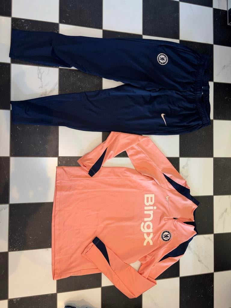 Chelsea trainingspak Nike Maat M, Zo goed als nieuw, Voetbal, Verzenden, Maat 48/50 (M)
