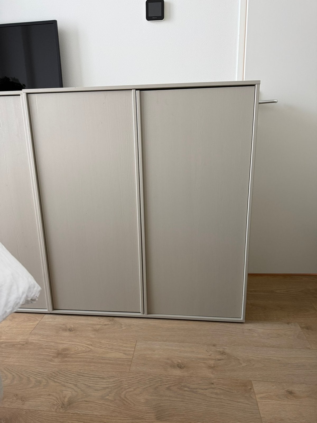 Vtwonen Daily kledingkast 110x100x58 cm, Ophalen, Met deur(en), 100 tot 150 cm, 100 tot 150 cm
