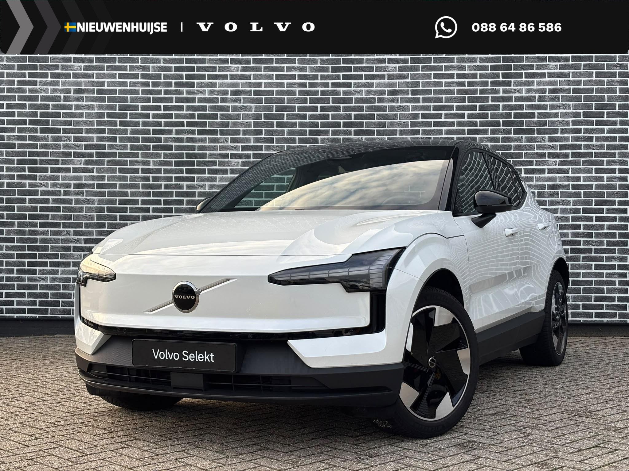 Volvo EX30 Single Motor Extended Range Plus 69 kWh, Auto's, 12 maanden, Achterwielaandrijving, Gebruikt, Leder en Stof