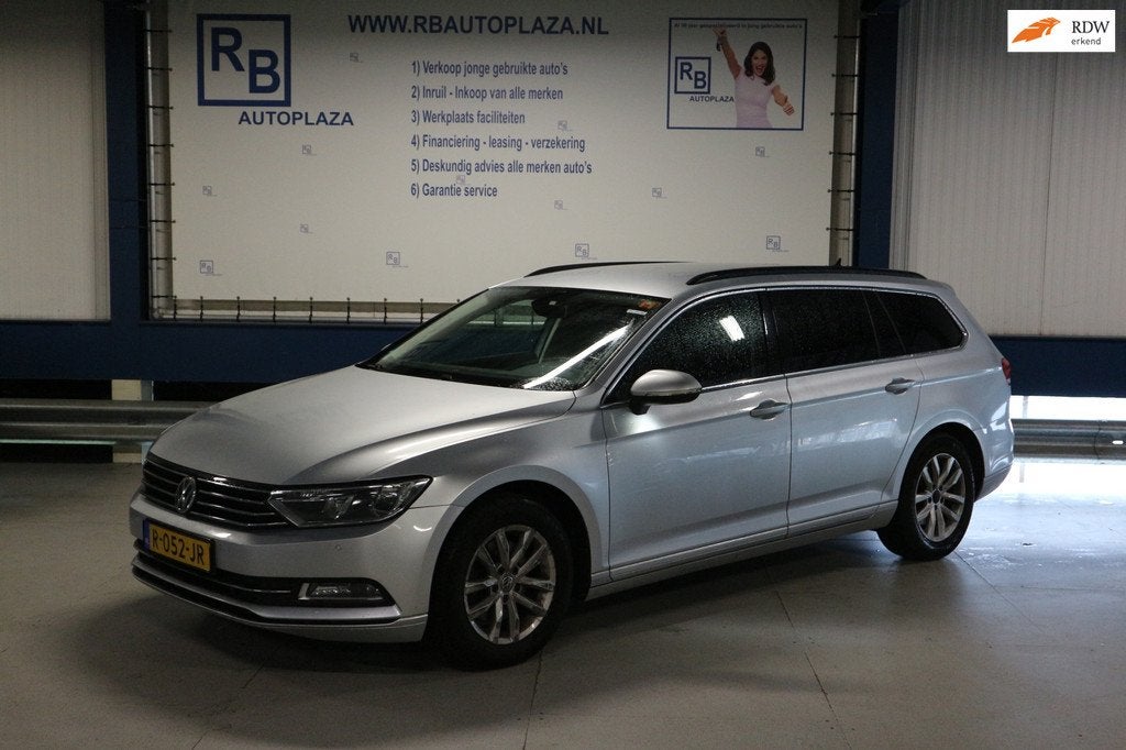 Volkswagen Passat Variant 1.4 TSI ACT Highline / NIEUW MODEL, Auto's, Voorwielaandrijving, Gebruikt, Euro 6, 4 cilinders