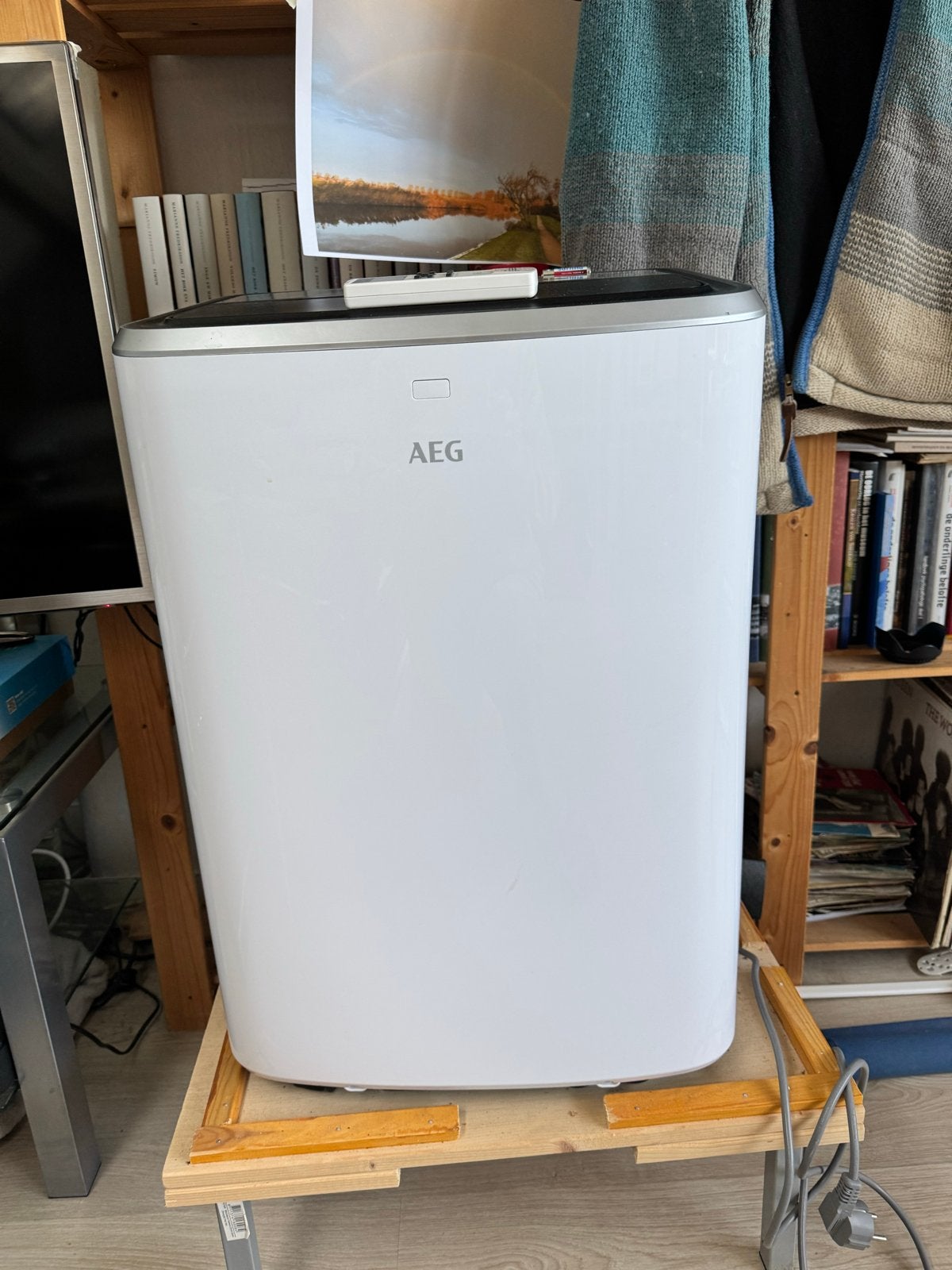 AEG Mobiele Airco AXP26U338CW met afstandsbediening, Witgoed en Apparatuur, Ophalen, Minder dan 60 m³, 3 snelheden of meer, Zo goed als nieuw