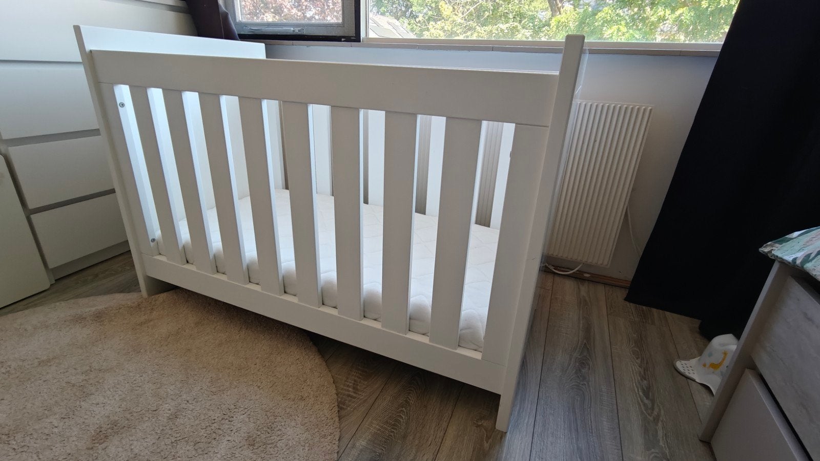 Bopita ledikant met matras en hoezen, Kinderen en Baby's, Kinderkamer | Bedden, Lattenbodem, Gebruikt, 70 tot 85 cm, 140 tot 160 cm