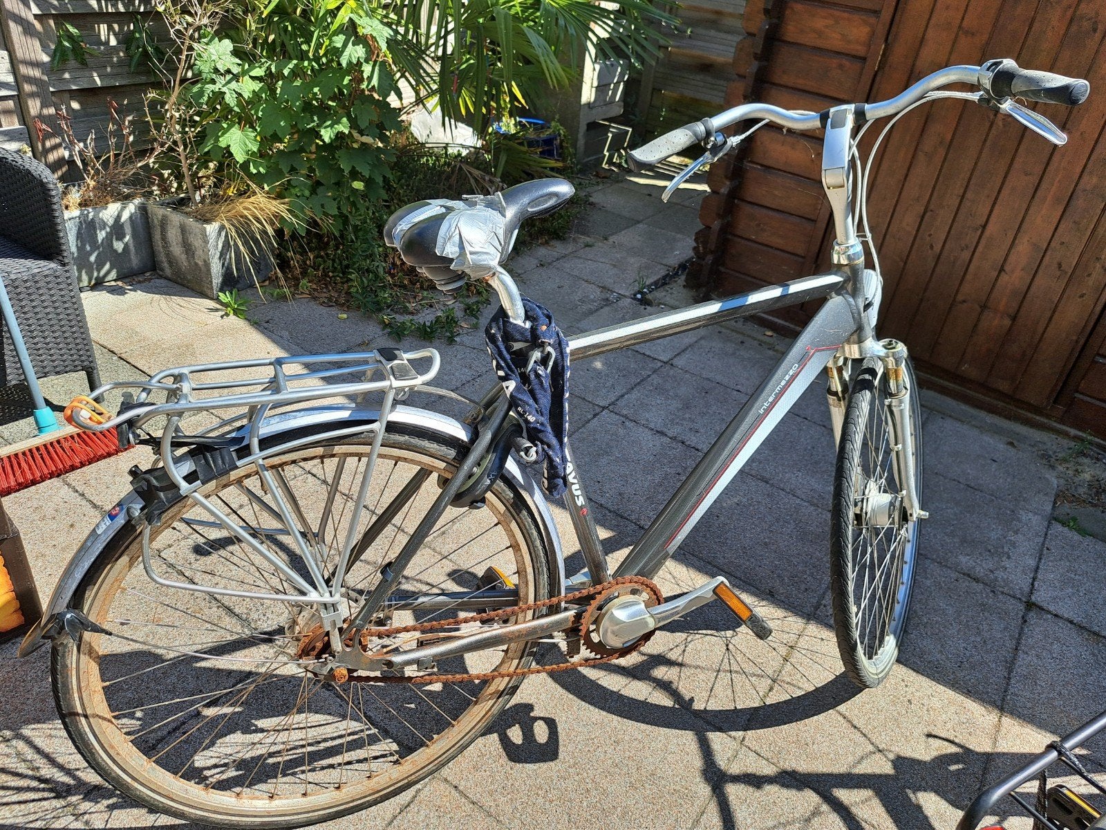 Gebruikte Batavus (opknap) fiets met roest, Ophalen, Gebruikt, Velgrem, Batavus