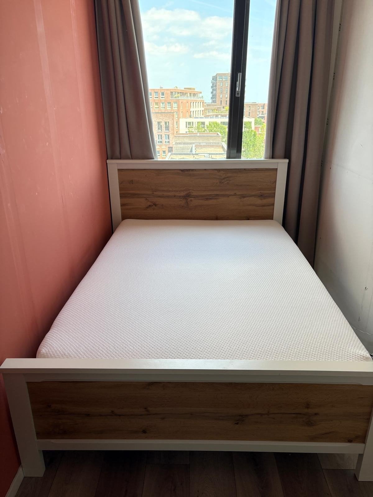 Tweepersoonsbed met Matt Sleeps matras en lattenbodem, Ophalen, Wit, Tweepersoons, 140 cm
