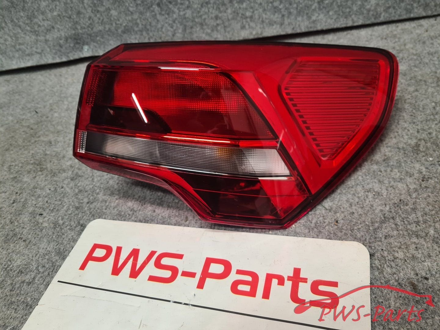AUDI Q3 83A SPORTBACK ACHTERLICHT RECHTS ORIGINEEL, Gebruikt, -, -, -