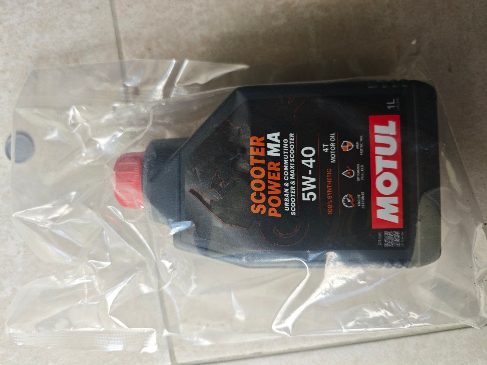 Motul motorolie 2 lt 5W 40 4t  1 lt Champion olie, Ophalen of Verzenden