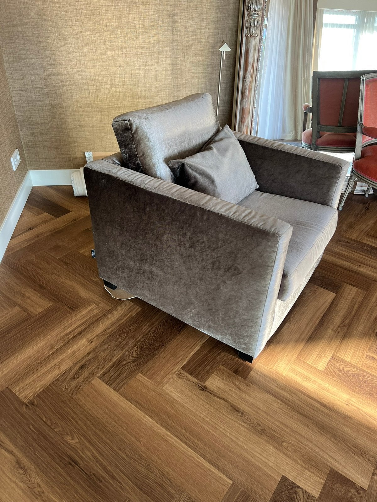 Moderne vierkante grijs velours stoel, Huis en Inrichting, Stoelen, Ophalen, Zo goed als nieuw, Grijs, Eén