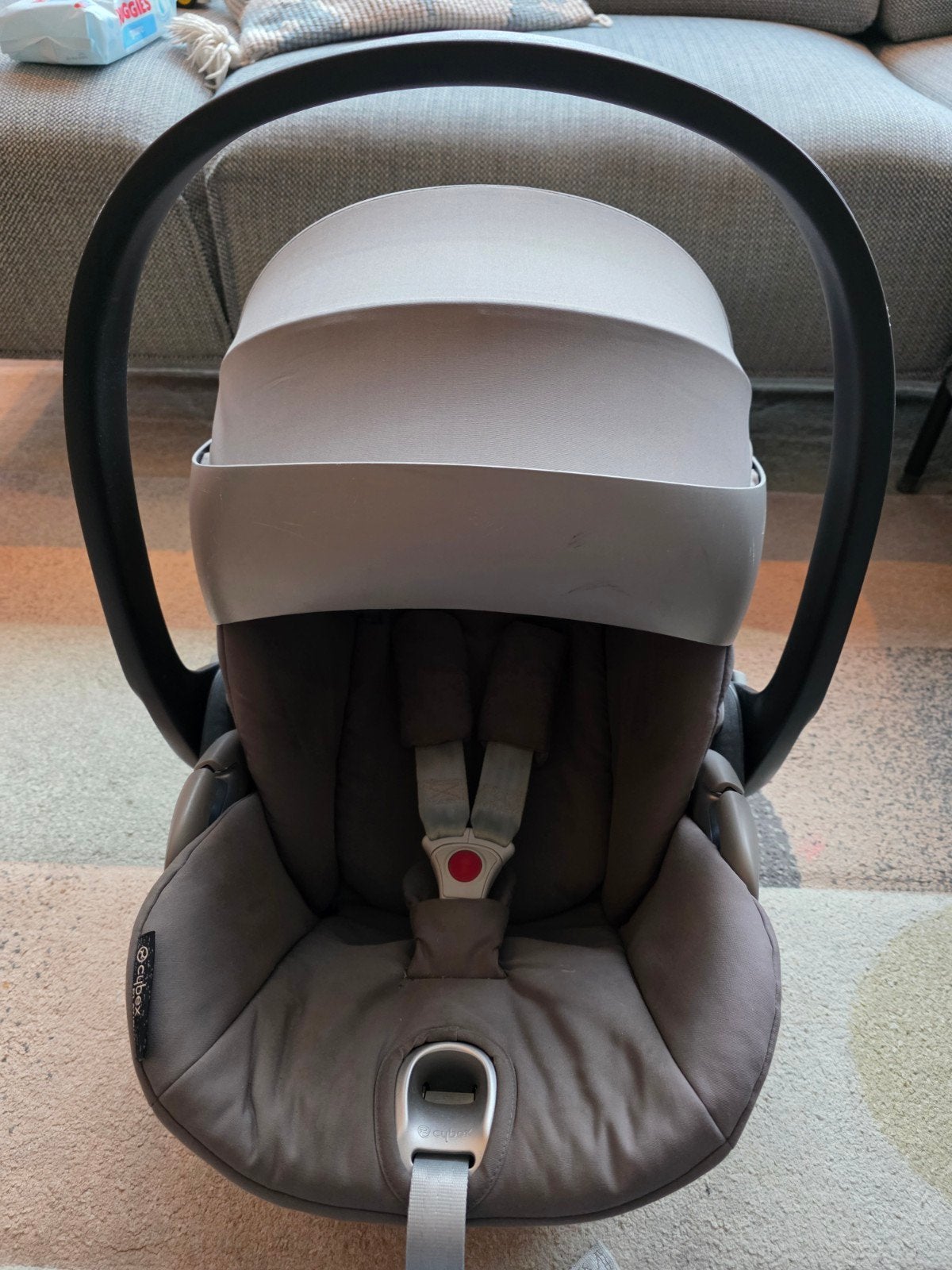 Cybex Cloud Z i-Size autostoel met Base Z en adapters, Ophalen