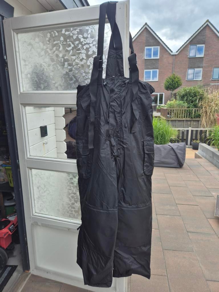 Visbroek, Ophalen, Zo goed als nieuw, Kleding