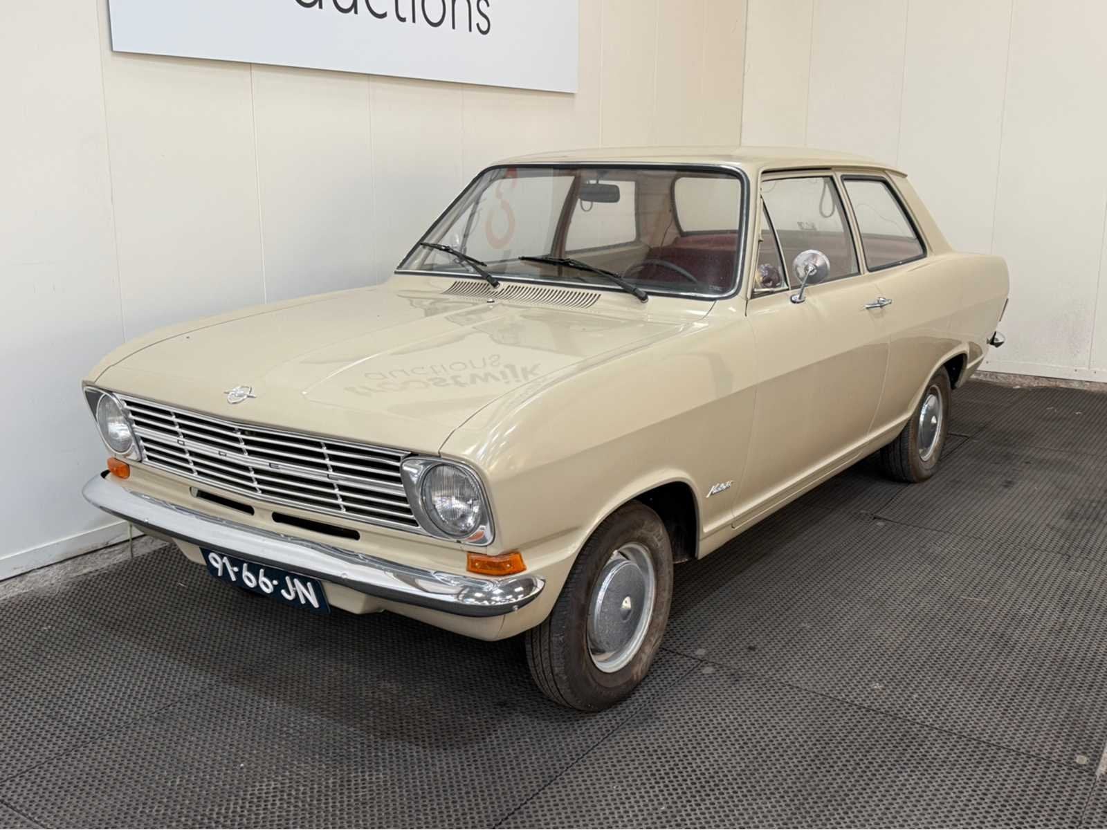 Opel - Kadett -1.1 Standard - Oldtimer - 1969, Auto's, Oldtimers, 1078 cc, Overige carrosserieën, 60 pk, Beige