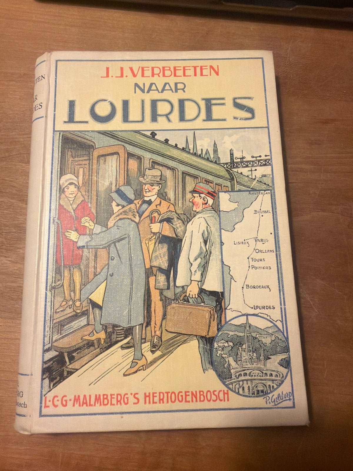J.J. Verbeeten - Naar Lourdes - Malmberg 's-Hertogenbosch, Ophalen of Verzenden, Gelezen, Christendom | Katholiek