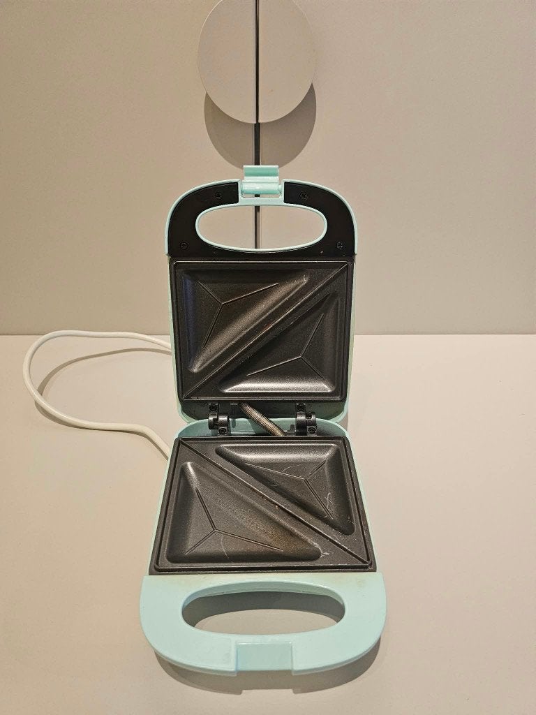 Mini sandwich/waffle maker (mintgroen), Witgoed en Apparatuur, Ophalen of Verzenden, Gebruikt