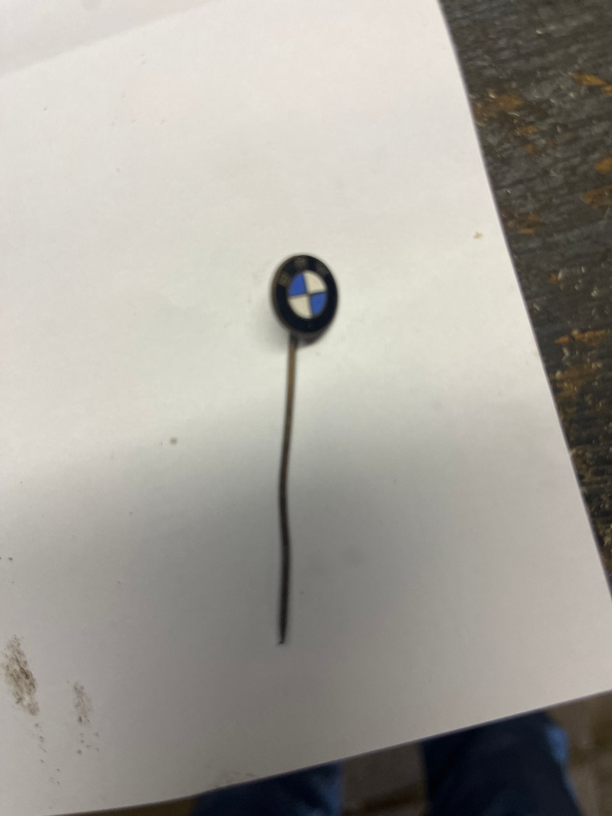 Vintage BMW reversspeld / pin, Verzamelen, Ophalen of Verzenden, Gebruikt, Auto's