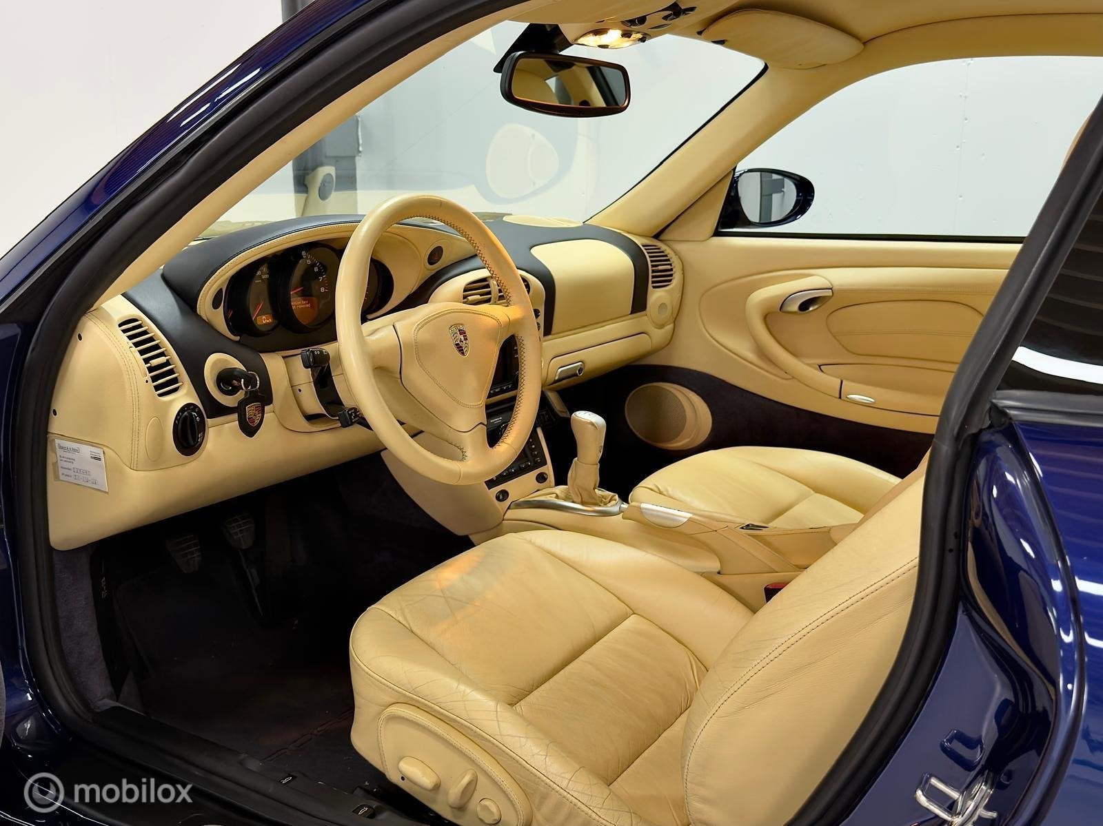 Porsche 911 3.6 Coupé Carrera 4S | Sportuitlaat | Schuifdak, Auto's, Porsche, Gebruikt, Beige, Automatische klimaatregeling, 1445 kg
