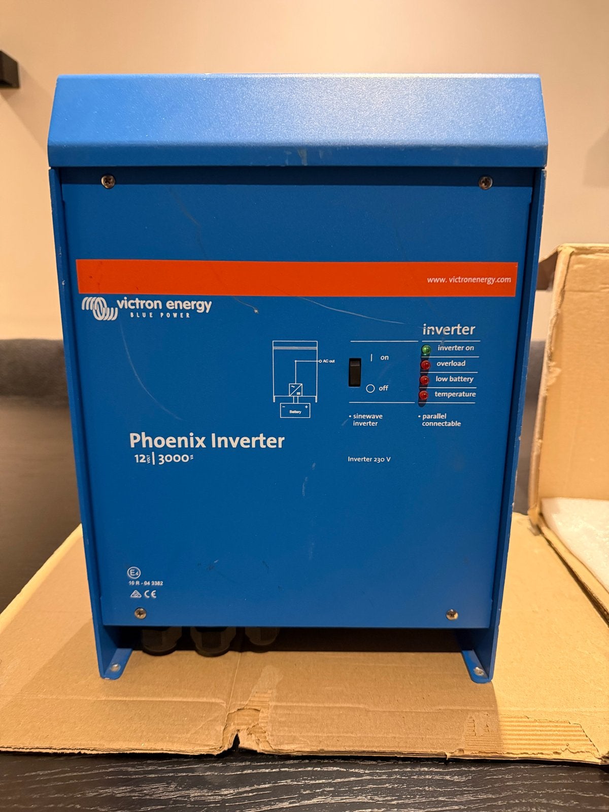 Victron Energy Phoenix Inverter 12|3000 - ZGAN, Ophalen of Verzenden, Zo goed als nieuw