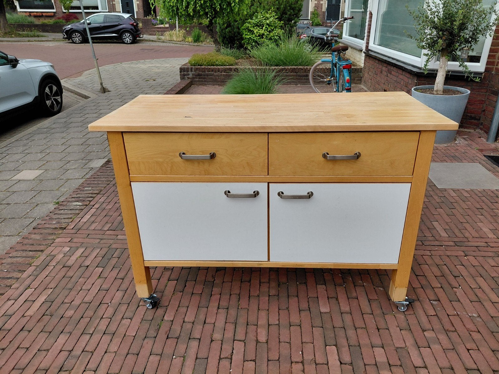 GRATIS verrijdbaar keukendeel / werkbank, Huis en Inrichting, Keuken | Keukenelementen, Ophalen, Gebruikt, 50 tot 100 cm, Minder dan 100 cm