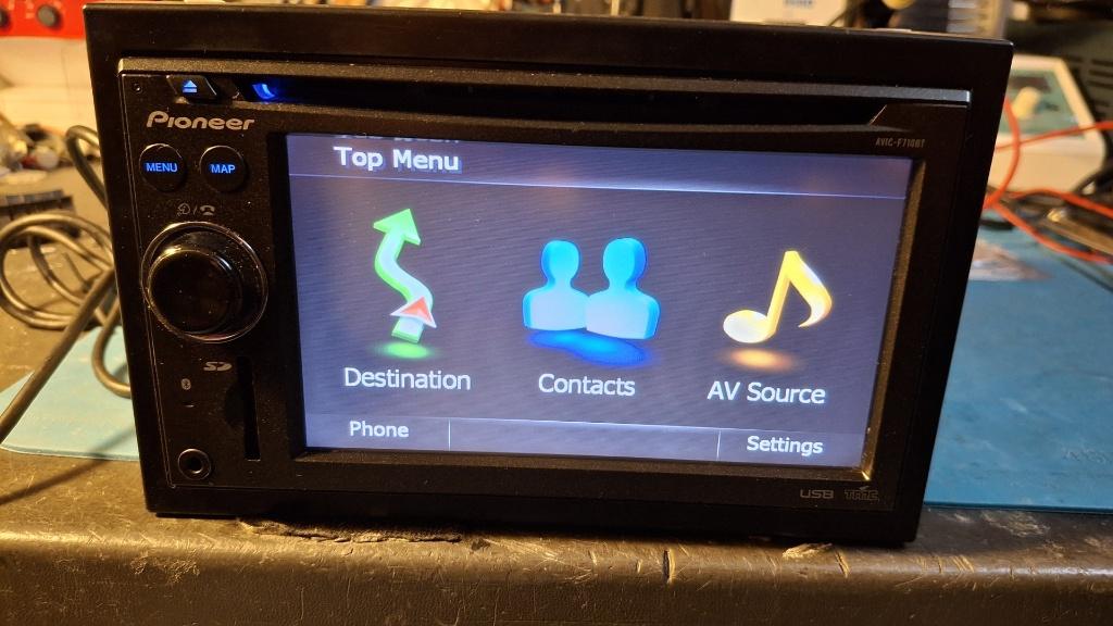 Pioneer AVIC-F710BT 2-DIN, Customer.support@pioneer.com, Haven 1087 Keetberglaan 1 9120 Melsele Belgium, Gebruikt, Ophalen of Verzenden
