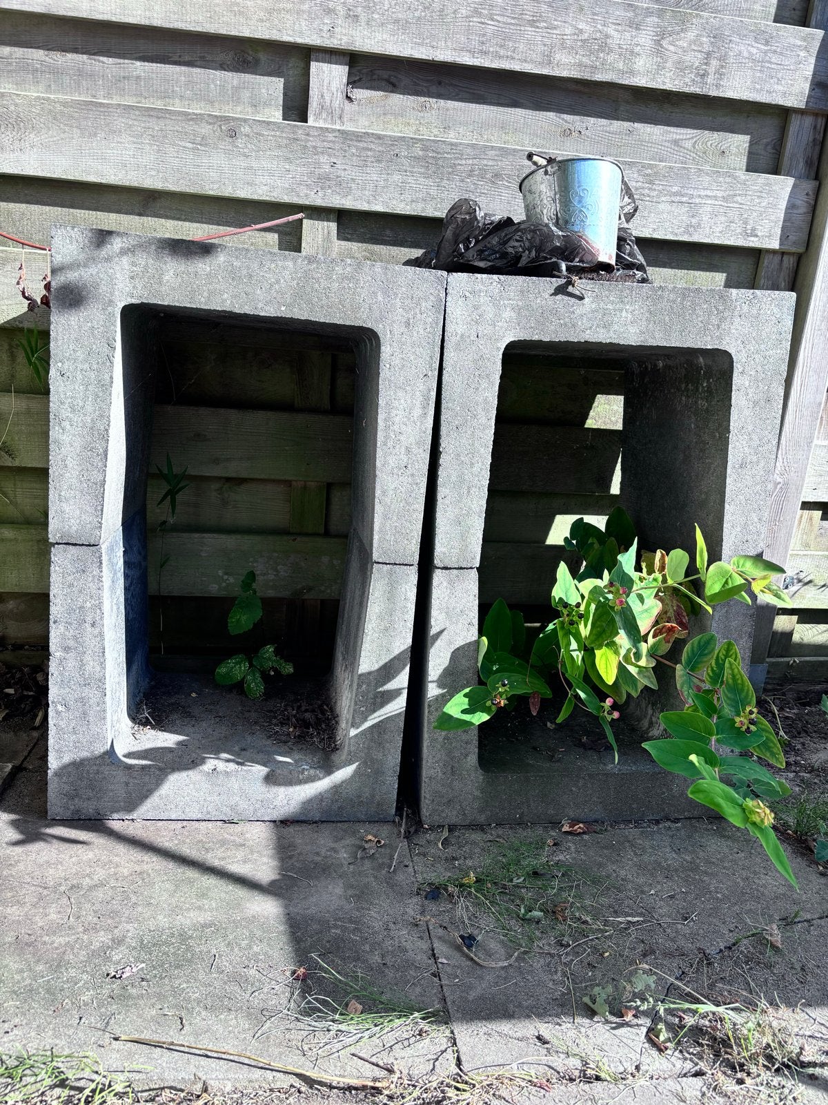 Betonnen plantenbakken / bloembakken (4 losse ellementen), Ophalen, Gebruikt, Minder dan 60 cm, Beton