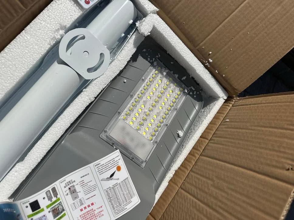 Nieuwe LED lantaarn op accu, Minder dan 50 watt, Ophalen of Verzenden, Led, Staande lamp