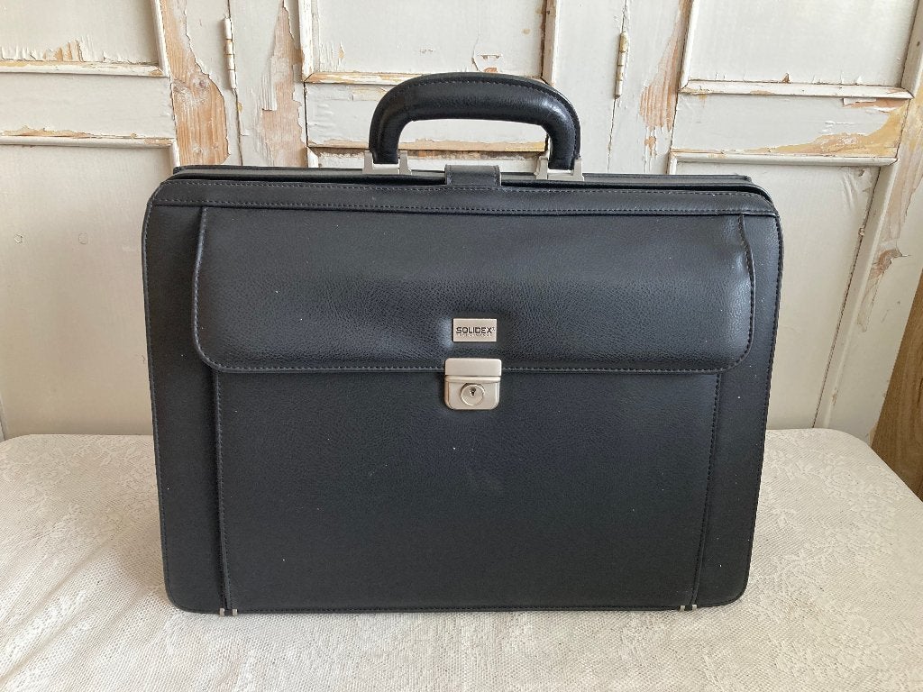 Zwarte aktetas, Computers en Software, Laptoptassen, Ophalen, Gebruikt, Aktetas, Handvat