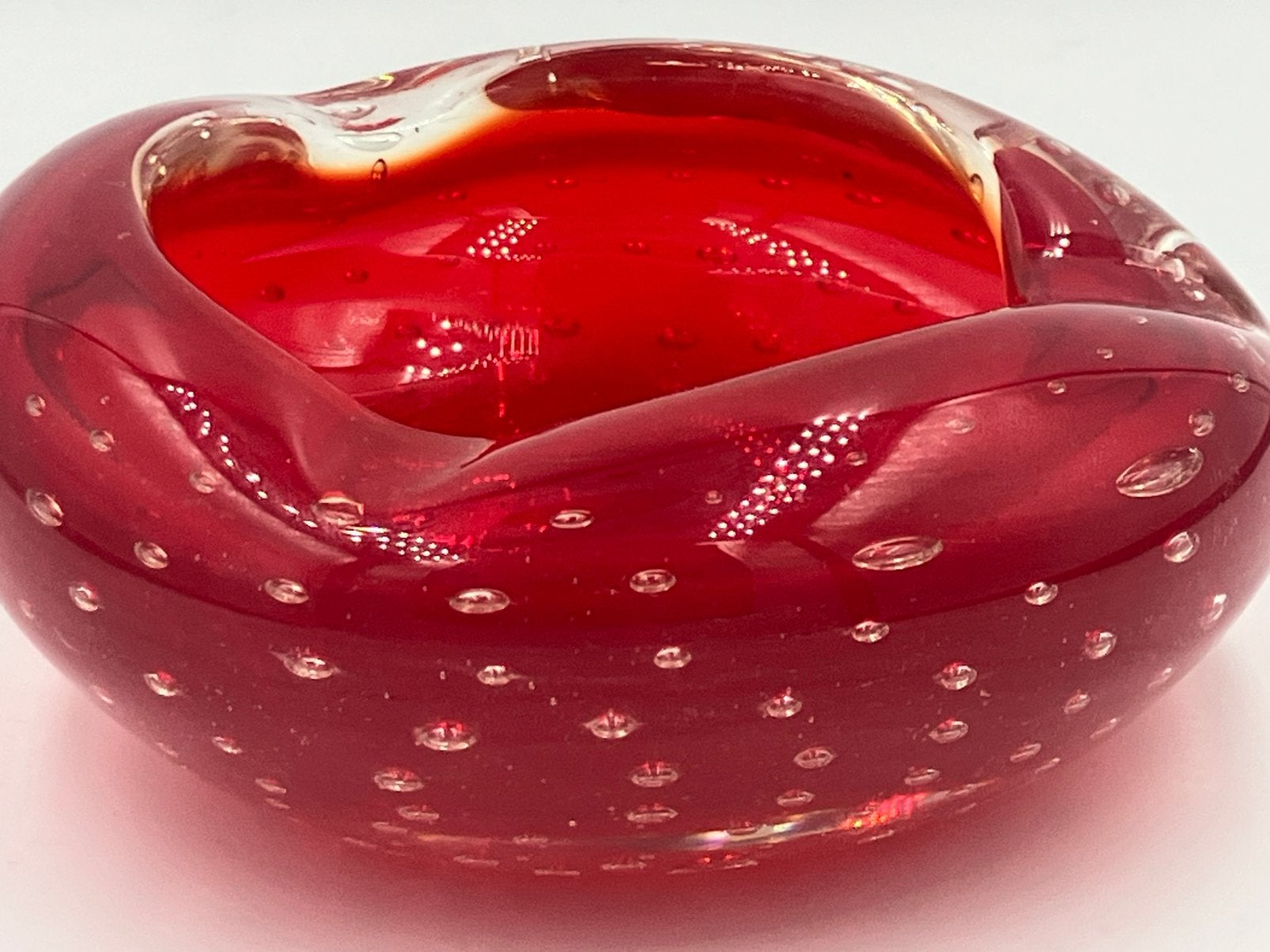 Murano Bullicante Asbak Rood Oranje (Koopje), Antiek en Kunst, Antiek | Glas en Kristal, Ophalen of Verzenden