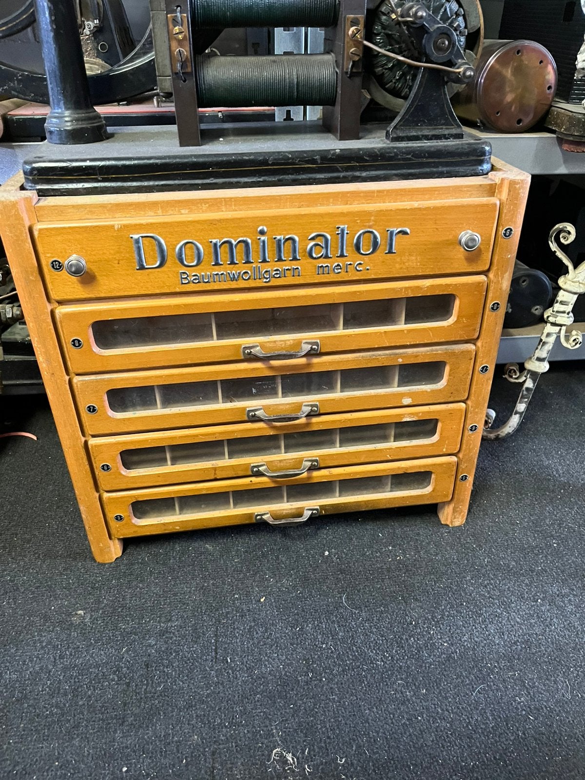 Oud naaigaren kastje in goede staat”Dominator”, Ophalen of Verzenden