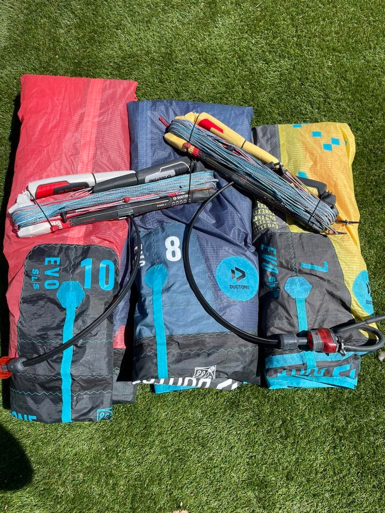 Duotone evo sls kites 2023/2022, Watersport en Boten, Kitesurfen, Geen board, Ophalen of Verzenden, Zo goed als nieuw, Kite