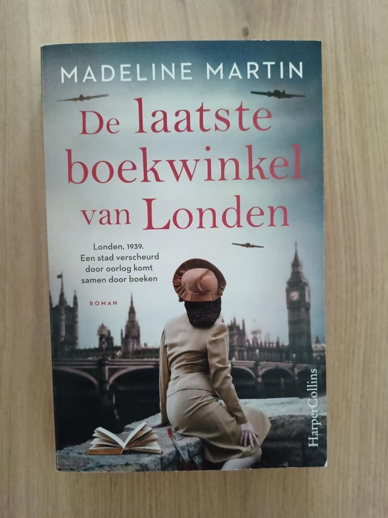 De laatste boekwinkel van Londen- Madeline Martin, Ophalen of Verzenden, Zo goed als nieuw