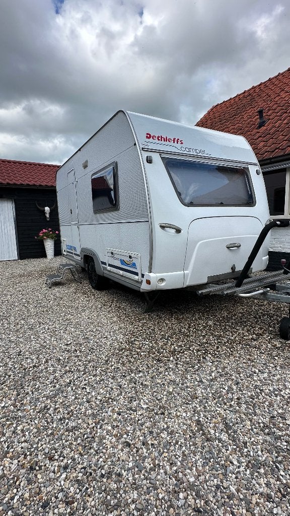 Dethleffs 390 Camper Caravan met mover, Bovag 2026, Rondzit, Dwarsbed, Tot en met 2, Luifel