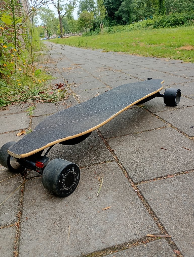 Elektrische skateboard WOWGO, Sport en Fitness, Ophalen, Zo goed als nieuw, Longboard