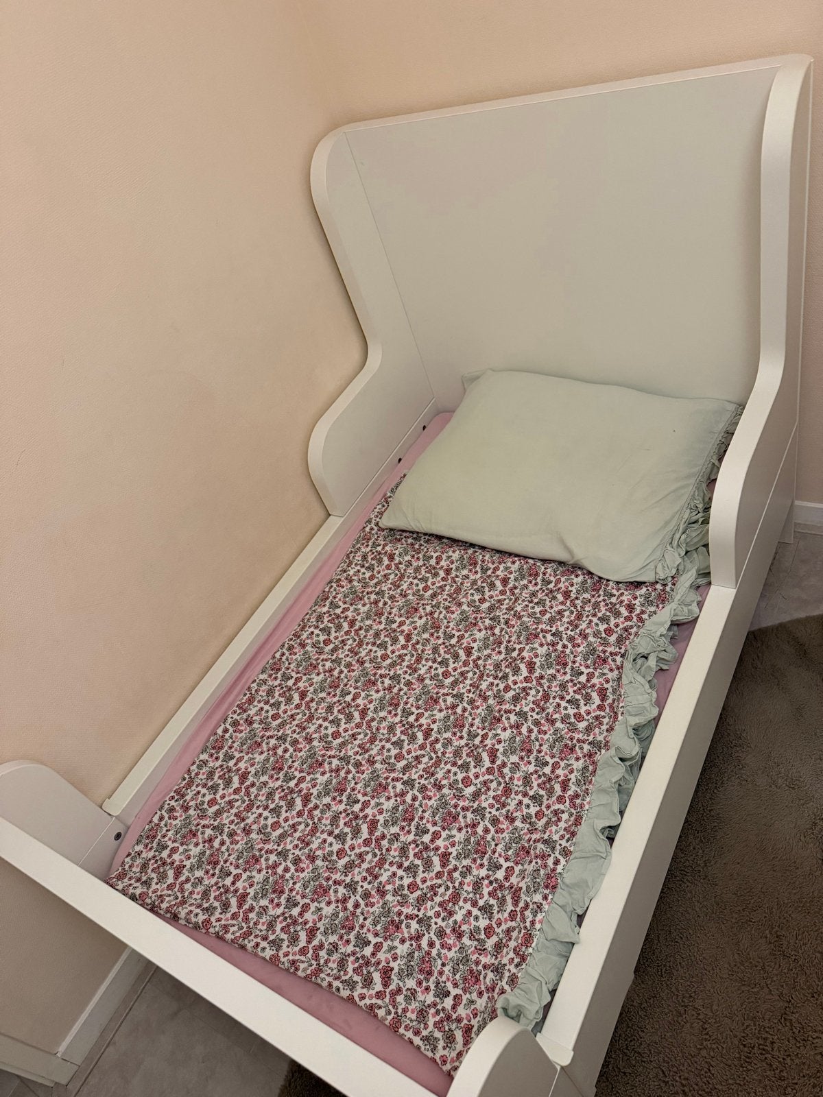 Wit kinderbed met matras ( ikea meegroeibed), Ophalen, Gebruikt, 90 cm, Eenpersoons