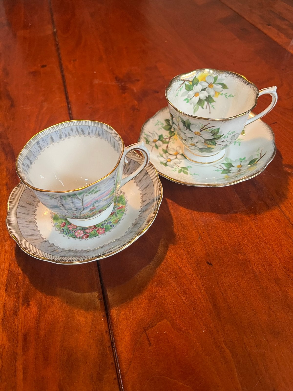 2 ROYAL ALBERT THEEKOPJES EN SCHOTELS, Ophalen of Verzenden