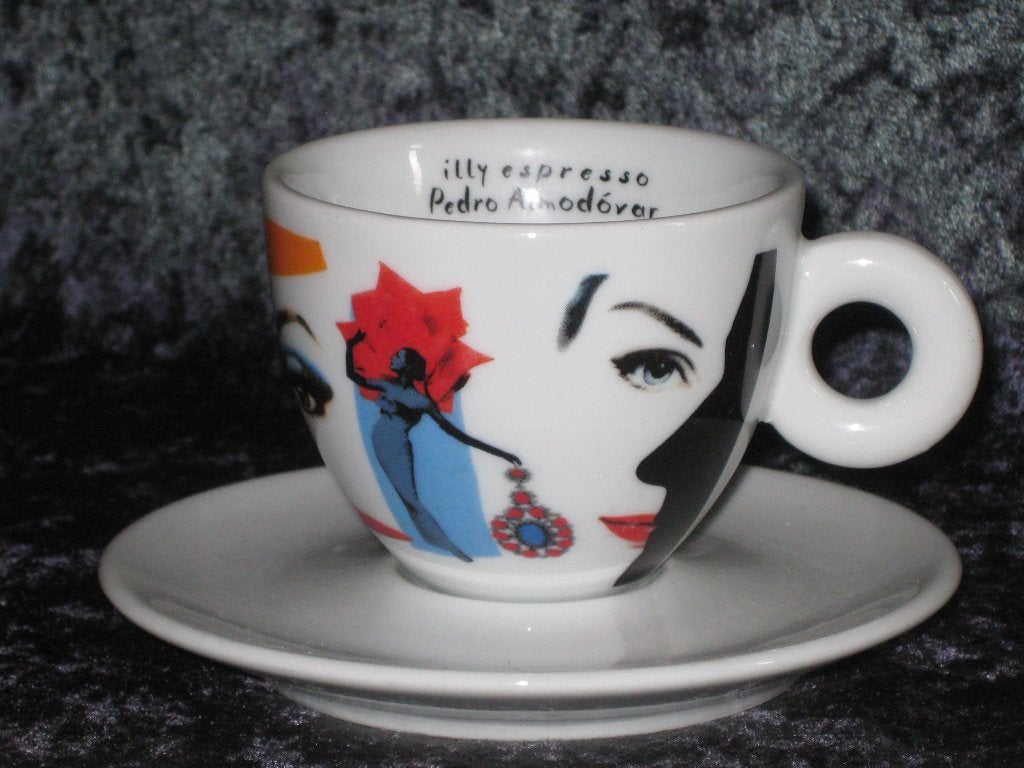 Illy Espresso Pedro Almodovor Kopje, Verzamelen, Porselein, Kristal en Bestek, Ophalen, Zo goed als nieuw, Porselein, Kop en/of schotel