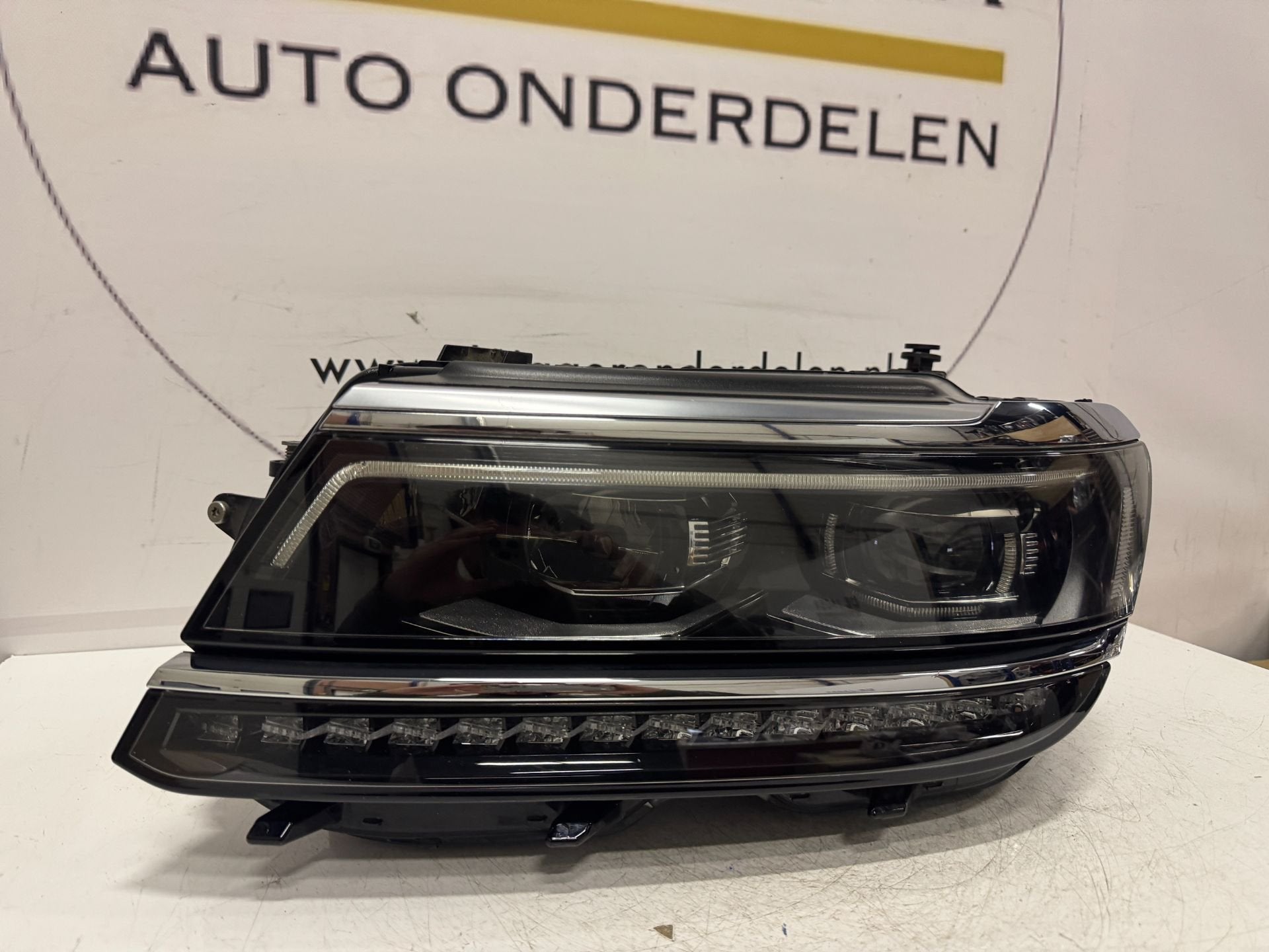 VW TIGUAN VOL LED KOPLAMP LINKS 5NB941081D 2016-, Auto-onderdelen, Verlichting, Gebruikt, Volkswagen, Volkswagen AG, Berliner Ring 2
38440  Wolfsburg, DE